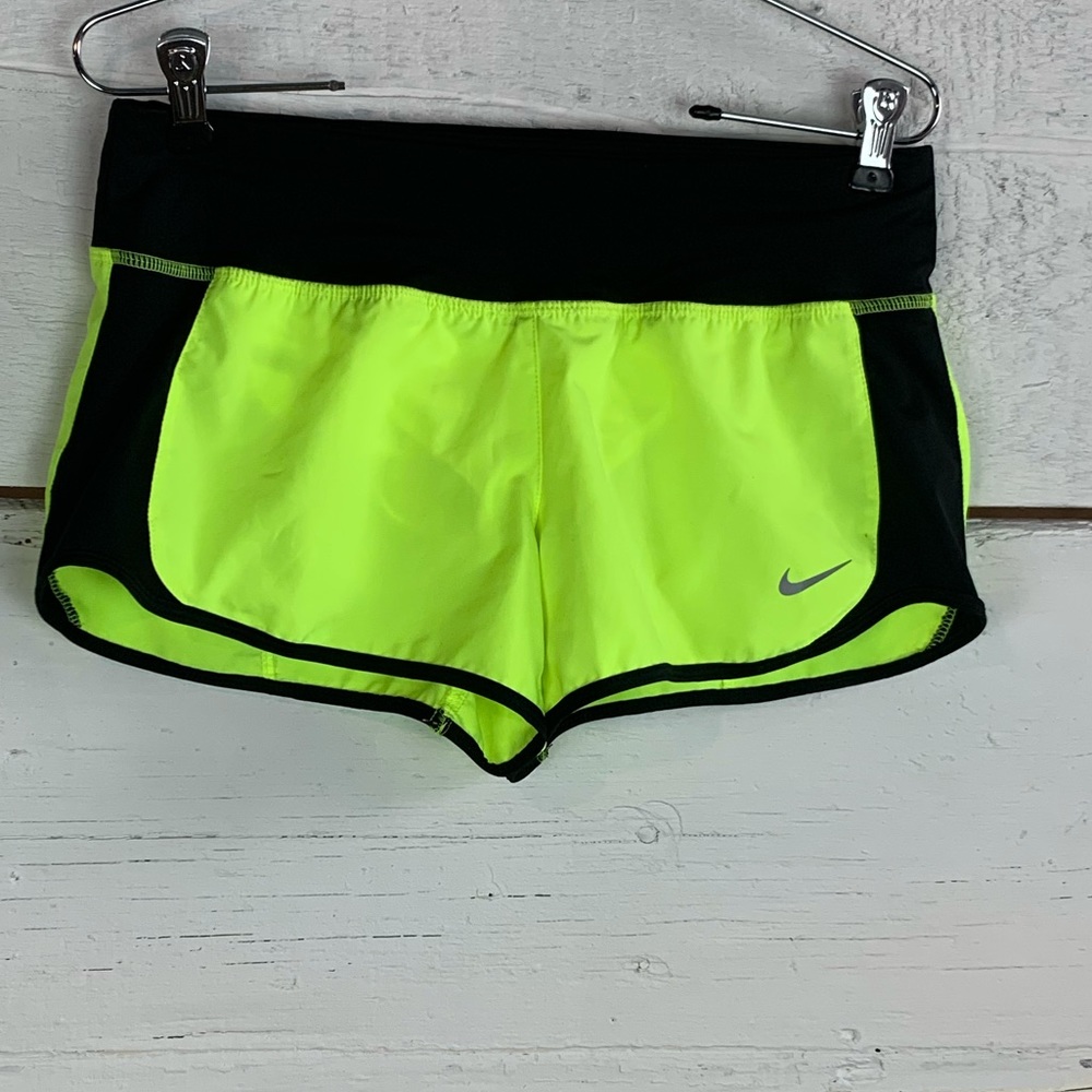 Nike dry fit shorts S